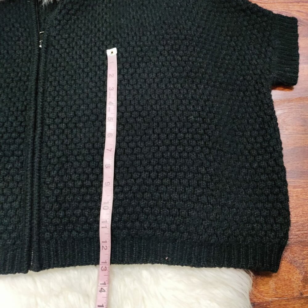 NWT Adrienne Landau Black Real Fox Fur Collar Zipper Closure Knit Poncho OS - Picture 14 of 16